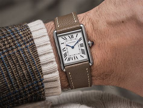 cartier tank must on wrist|cartier tank must lug width.